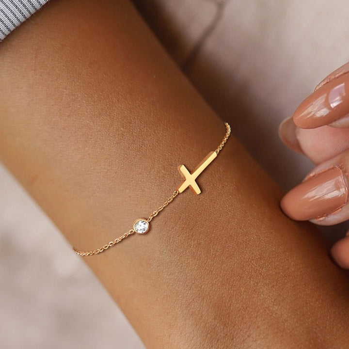 Pulseira Minimalista com Gota de Zircônia - Cruz Sagrada - TiPaparico